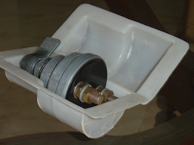 Clamshell